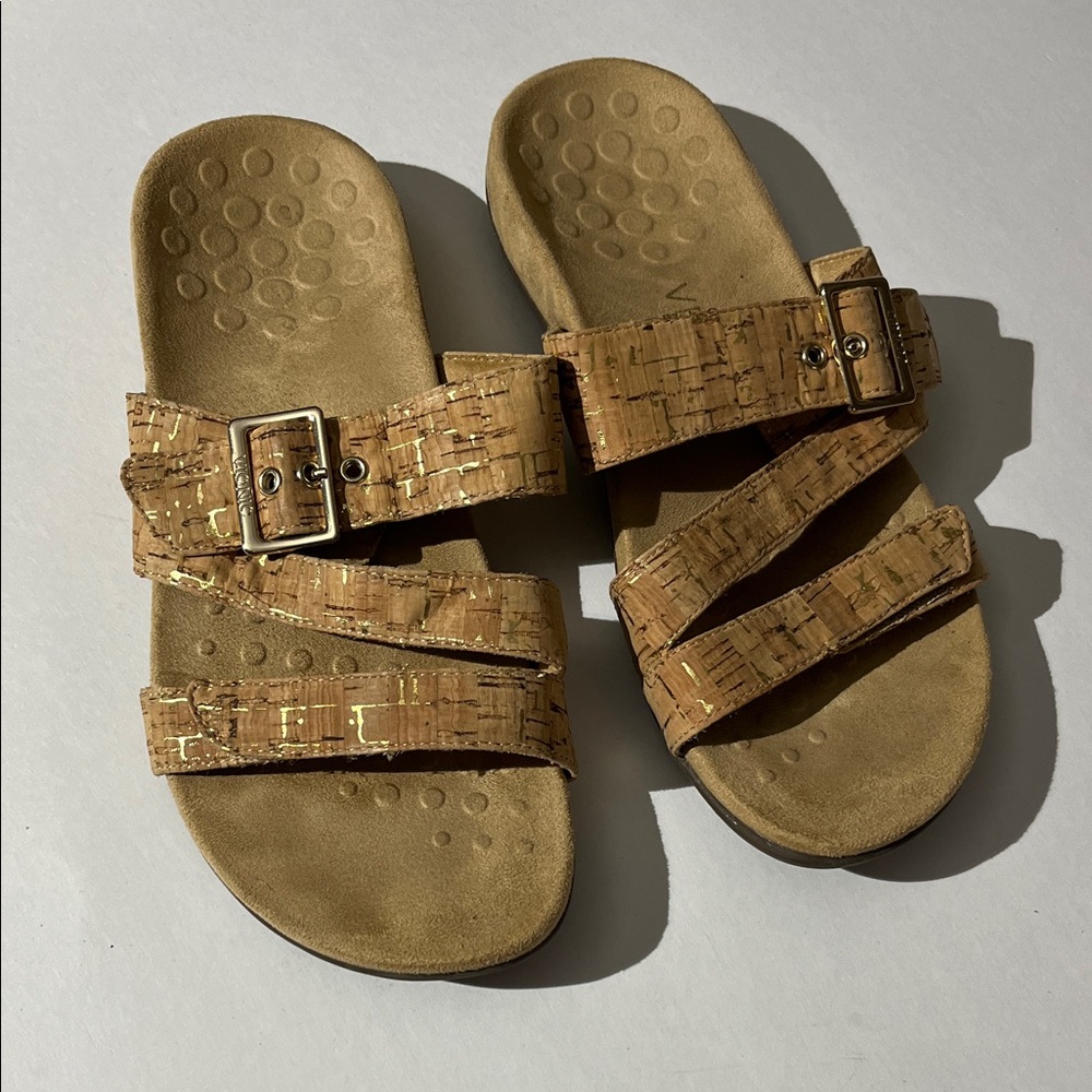 Vionic Skylar Sandals Shoes Flats Gold Cork Comfort Slip On Adjustable sz 8 Wide
